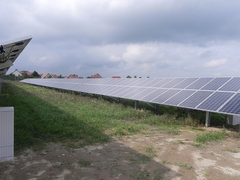Photovoltaikanlage in Honerdingen, Deutschland – Freiflächen-Solarmodule für nachhaltige Energie